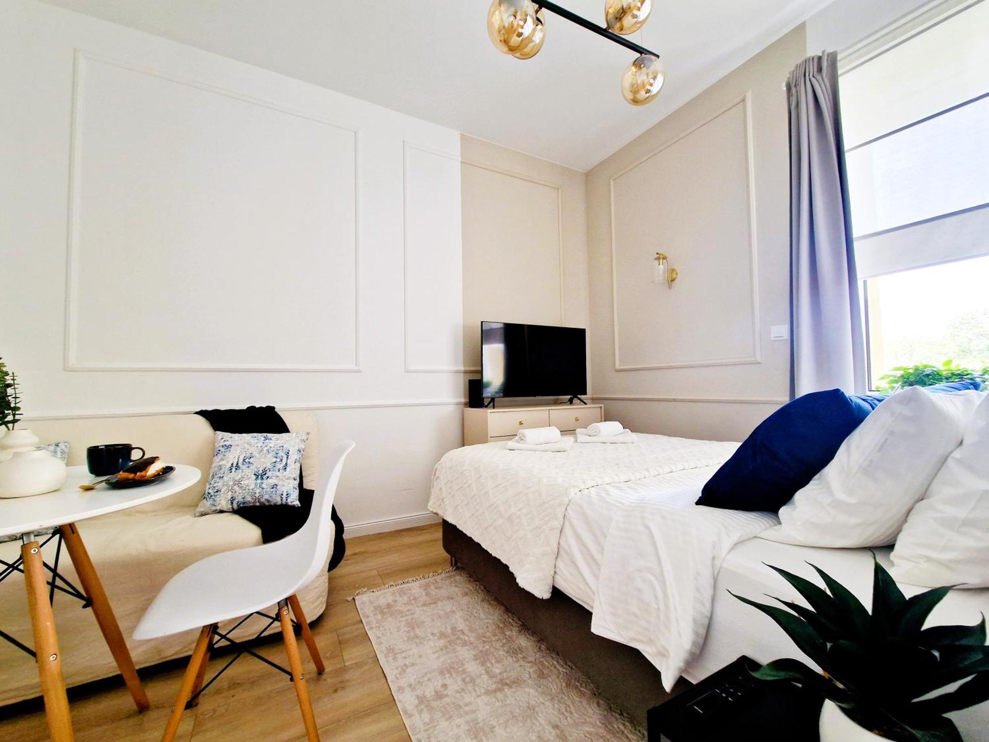 J&W Apartments Grojecka Glam Flat Varsóvia Exterior foto